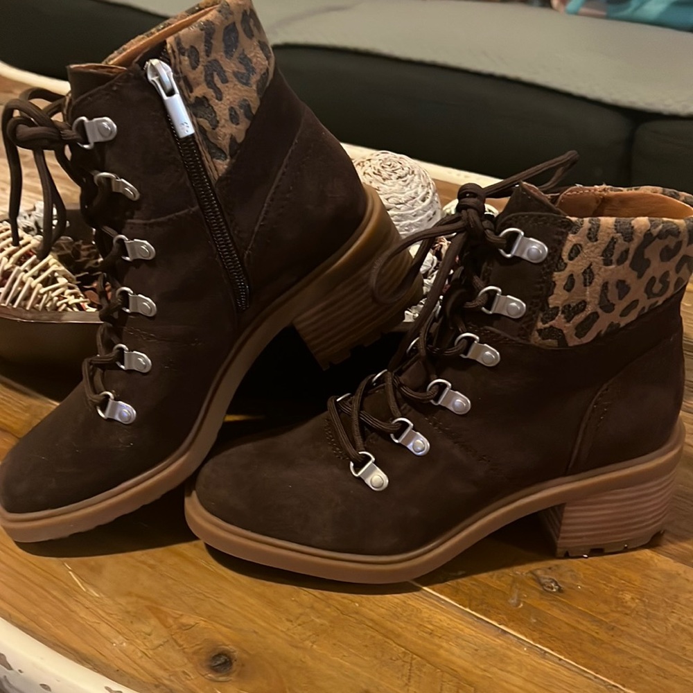 Women’s Combat Booties